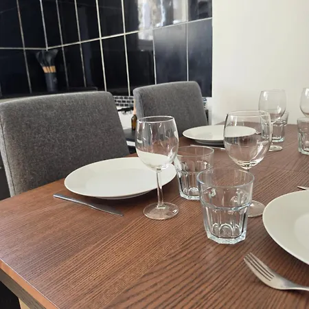 Loft Jacuzzi - Rer A A 1 Min - Paris Disneyland - Parking * Neuilly-Plaisance